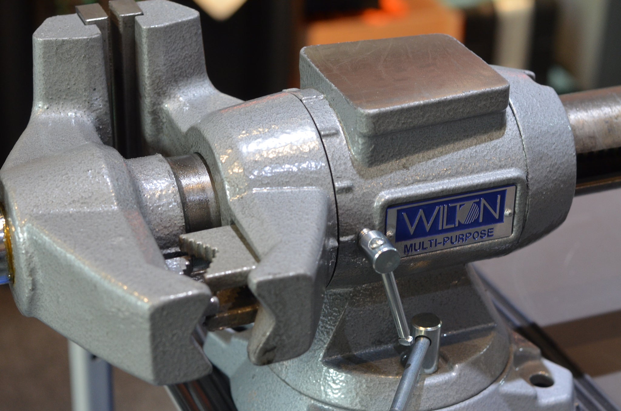 Wilton 550p Multi-purpose Bench Vise, 5-1/2" Jaw Width (28824) | Eto ...