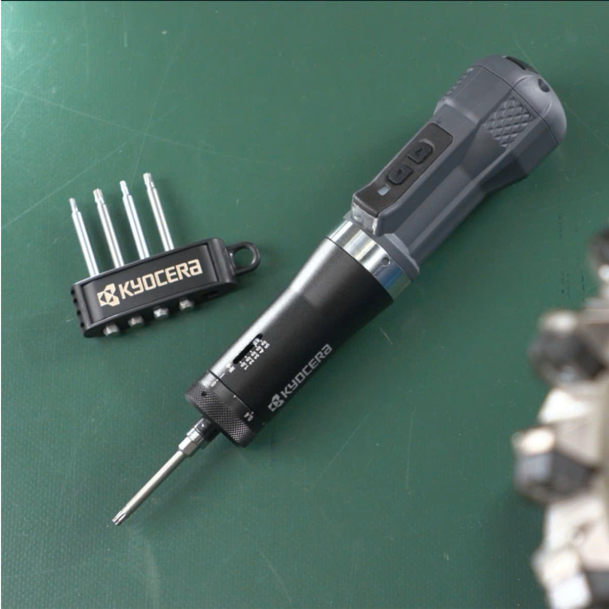 TUA VÍT CHỈNH LỰC ĐIỆN TỬ 1-5 NM KYOCERA DTD500