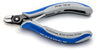 KNIPEX® KÌM CẮT CHÉO CHÍNH XÁC CHO ĐIỆN TỬ 79 02 125 S1 VÍ DỤ: ĐỂ MỞ CÁC ĐẦU NỐI CÁP NHỰA
